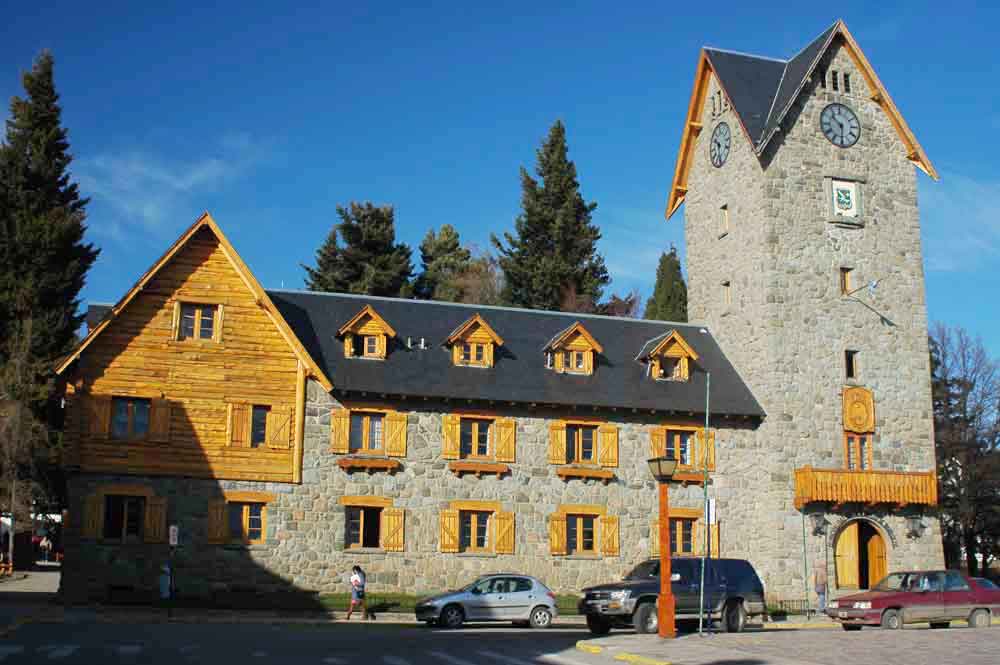 Argentina 071 - Bariloche - centro civico.jpg